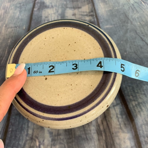 Signed POTTERY DISH WITH LID - Picture 3 of 5
